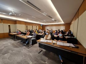 photo_6062242349012070796_y