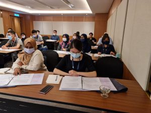 photo_6062242349012070800_y