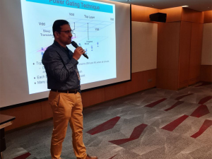 photo_6062242349012070805_y