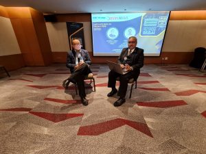 photo_6062242349012070882_y