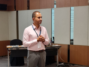 photo_6066768759210750359_y