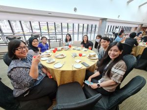 photo_6066768759210750386_y