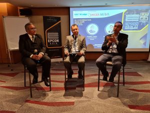 photo_6066768759210750393_y