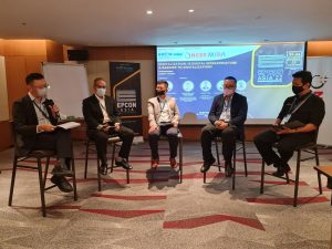 photo_6066768759210750402_y